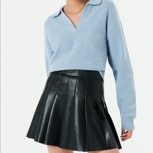 Aritzia Sunday Best Olive Mini 15" black Skirt 0